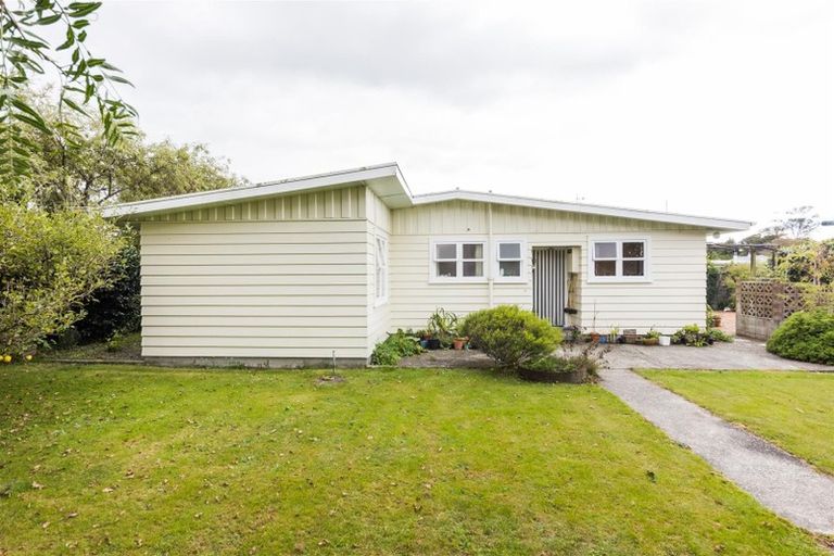 Photo of property in 6 Dalrymple Place, Marton, 4710