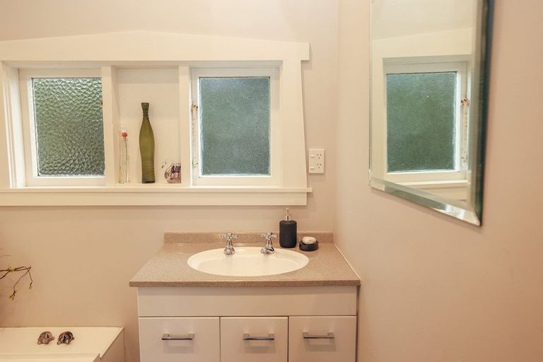 Photo of property in 27 Diamond Avenue, Spreydon, Christchurch, 8024
