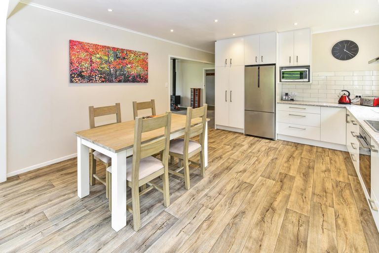 Photo of property in 32b Morley Road, Waiuku, 2681