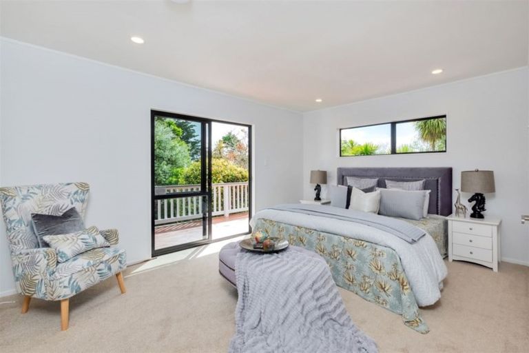Photo of property in 14 Rhinevale Close, Henderson, Auckland, 0612