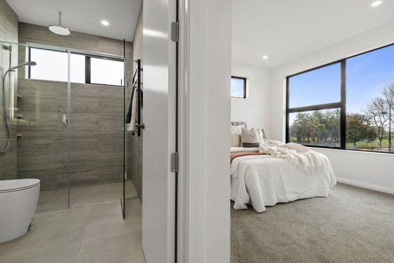 Photo of property in 32 Yellow Pear Lane, Karaka, 2578