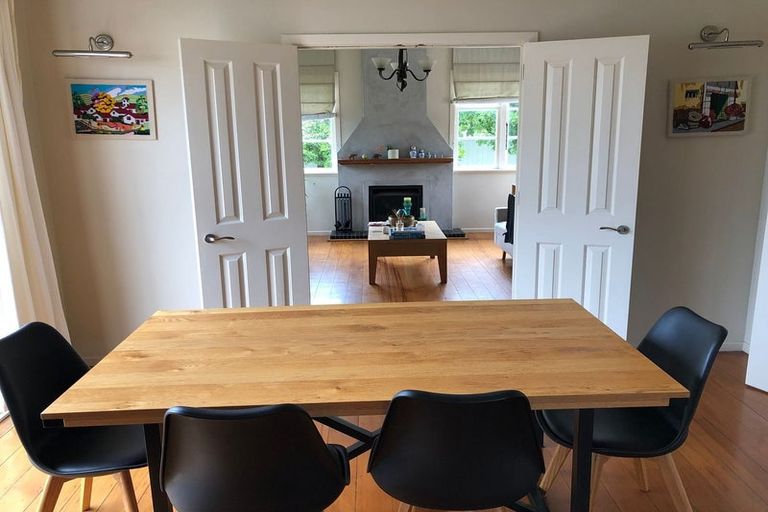 Photo of property in Gull - Unmanned, 1/1 Rangitira Avenue, Takapuna, Auckland, 0622