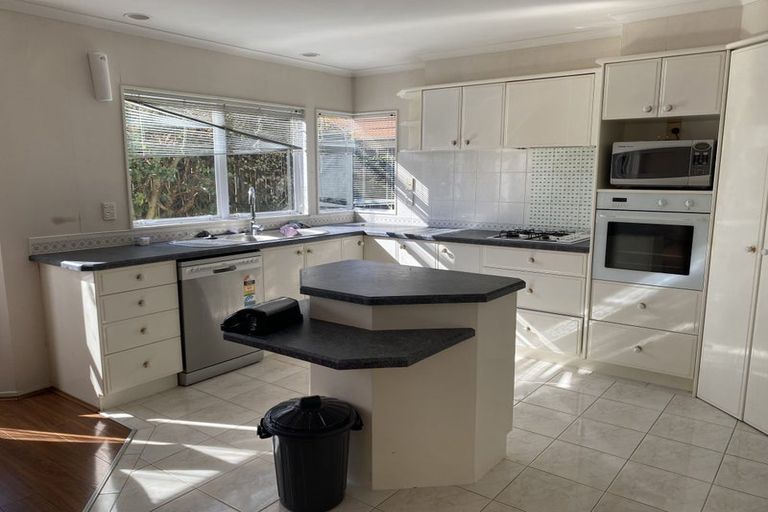 Photo of property in 9 Cantora Avenue, Northpark, Auckland, 2013