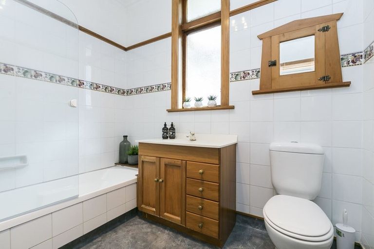 Photo of property in 71a Ira Street, Miramar, Wellington, 6022