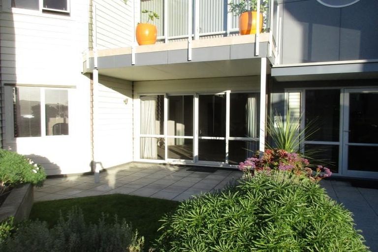 Photo of property in 4-u9 Seaview Road, Paraparaumu Beach, Paraparaumu, 5032