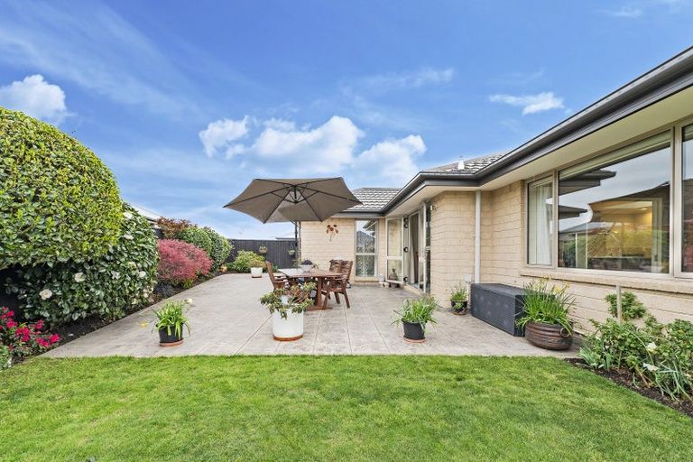 Photo of property in 18 Globe Bay Drive, Templeton, Christchurch, 8042