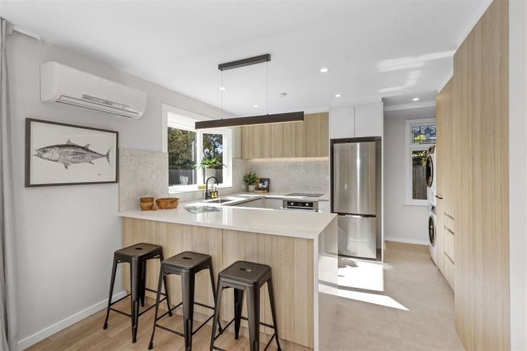 Photo of property in 32 Massey Crescent, St Albans, Christchurch, 8014