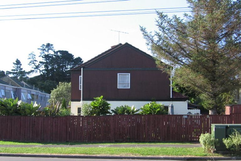 Photo of property in 3/23 Inverness Road, Browns Bay, Auckland, 0630