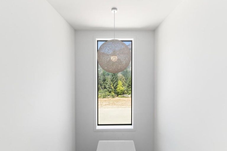 Photo of property in 4u2 Redfern Terrace, Arthurs Point, Queenstown, 9371