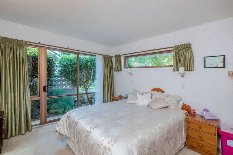 Photo of property in 67 Nimmo Avenue East, Waikanae, 5036