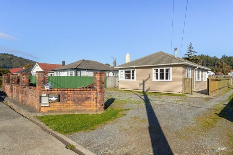 Photo of property in 80 Main Road, Wainuiomata, Lower Hutt, 5014