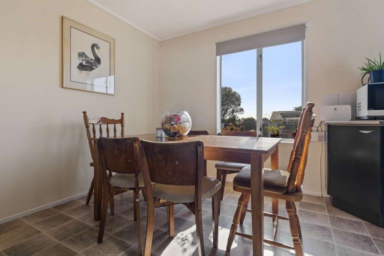 Photo of property in 86 Pohutukawa Drive, Owhata, Rotorua, 3010