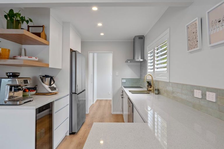 Photo of property in 3/16 Gatman Street, Birkdale, Auckland, 0626