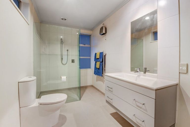 Photo of property in 859 Whangaparaoa Road, Manly, Whangaparaoa, 0930