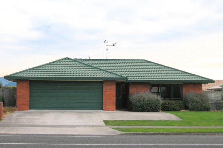 Photo of property in 85 Sandwich Road, St Andrews, Hamilton, 3200