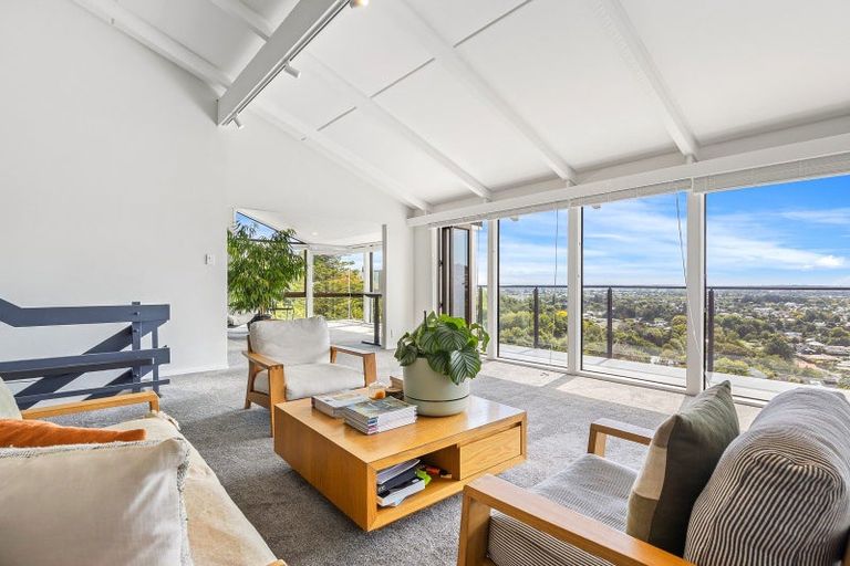 Photo of property in 23 Whareora Terrace, Cashmere, Christchurch, 8022