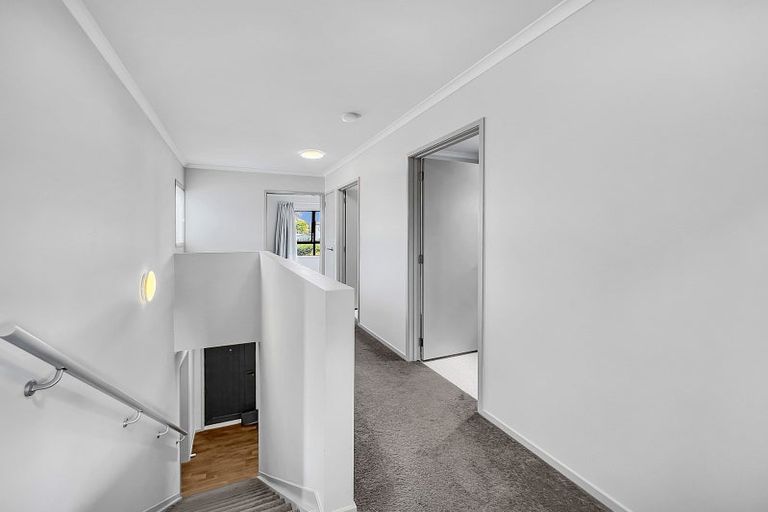 Photo of property in 71 Kaimoana Street, Weymouth, Auckland, 2103