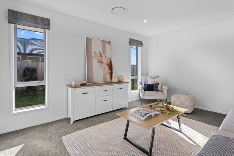 Photo of property in 16 Longcot Drive, Rolleston, 7615