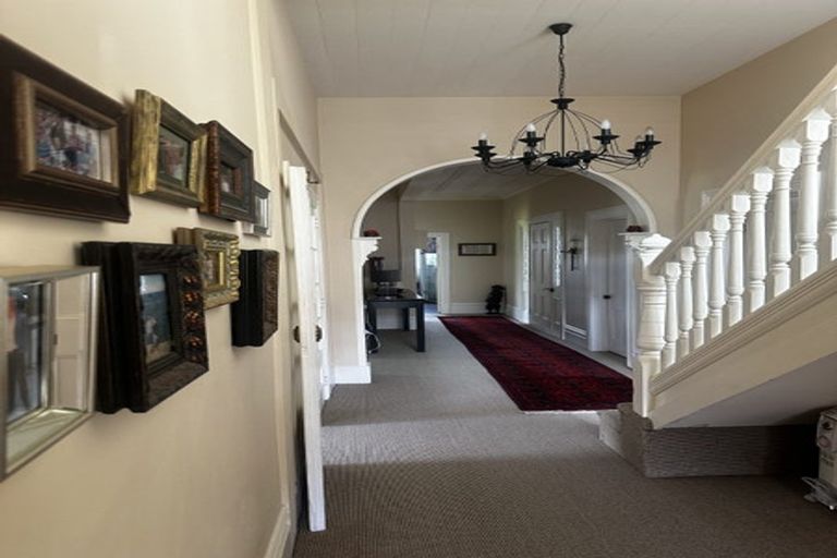 Photo of property in 44 Te Mata Road, Havelock North, 4130