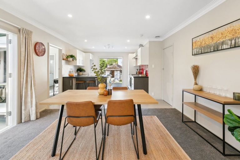 Photo of property in 9 Allen Terrace, Tawa, Wellington, 5028