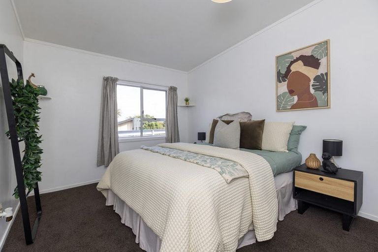 Photo of property in 13 The Crescent, Raumati South, Paraparaumu, 5032