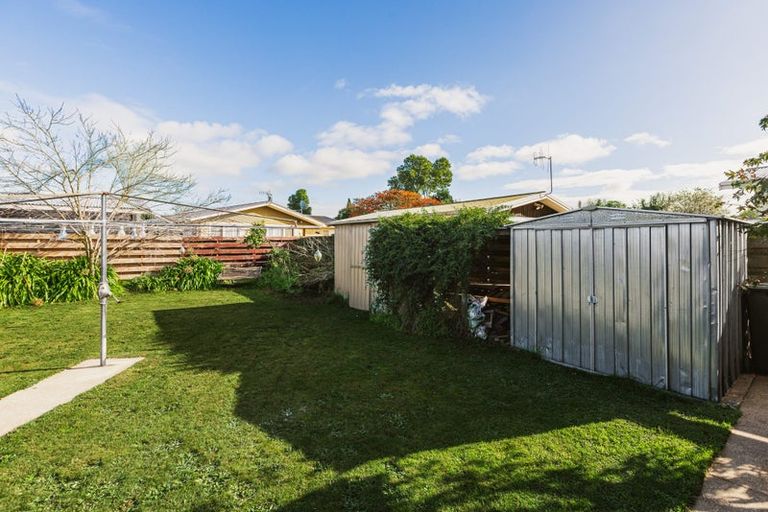 Photo of property in 24 Dundee Drive, Flaxmere, Hastings, 4120