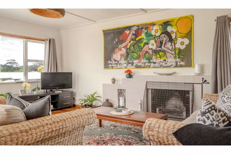 Photo of property in 38 Cobham Road, Kerikeri, 0230