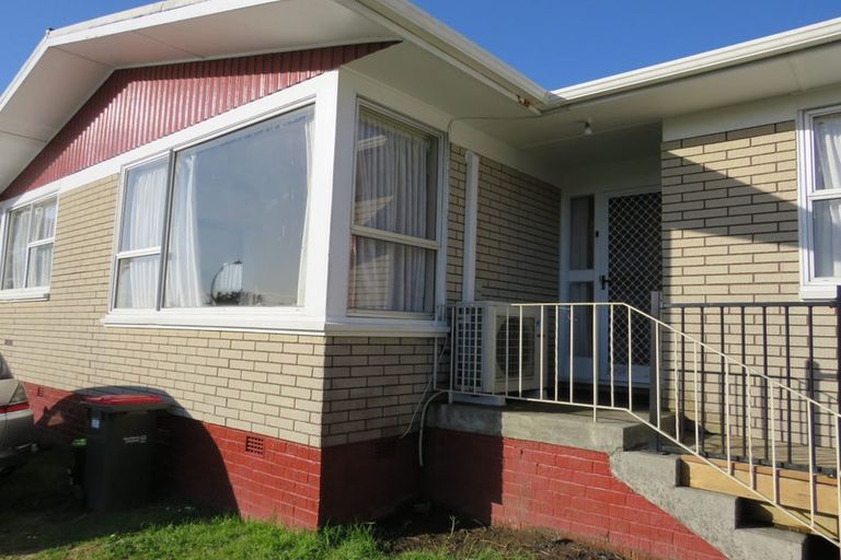 Photo of property in 4 Carbery Place, Manurewa, Auckland, 2102