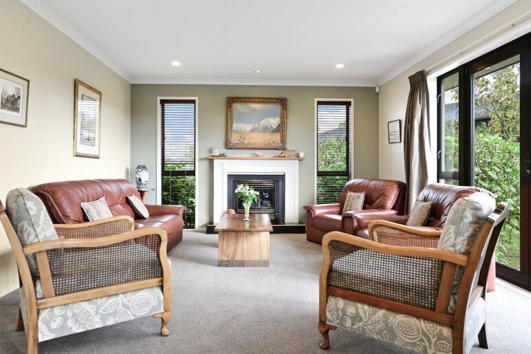 Photo of property in 12 Peninsula Point, Huntington, Hamilton, 3210