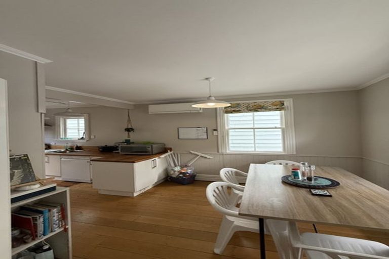 Photo of property in 243 Tinakori Road, Thorndon, Wellington, 6011