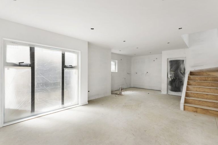 Photo of property in 16e Imrie Avenue, Mangere, Auckland, 2022