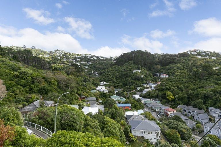 Photo of property in 37 Durham Street, Aro Valley, Wellington, 6021