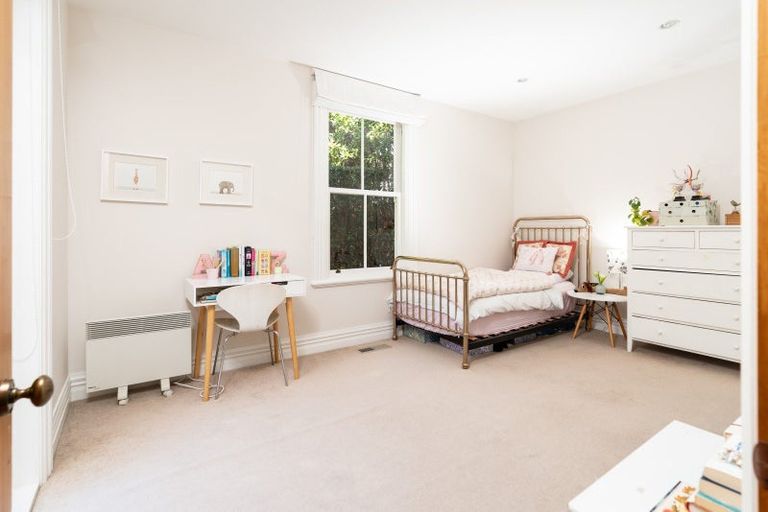 Photo of property in Lady Freyberg House, 18 Moturoa Street, Pipitea, Wellington, 6011