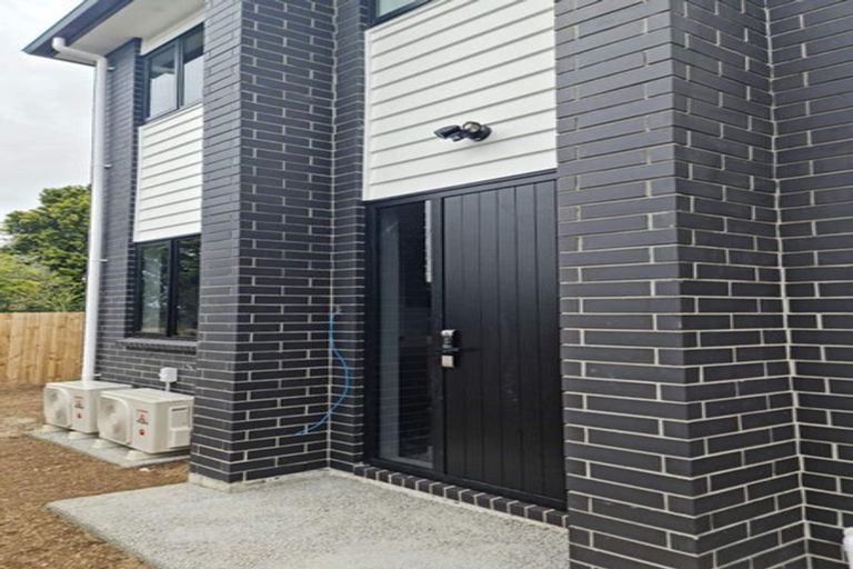 Photo of property in 63a Hillcrest Road, Papatoetoe, Auckland, 2025