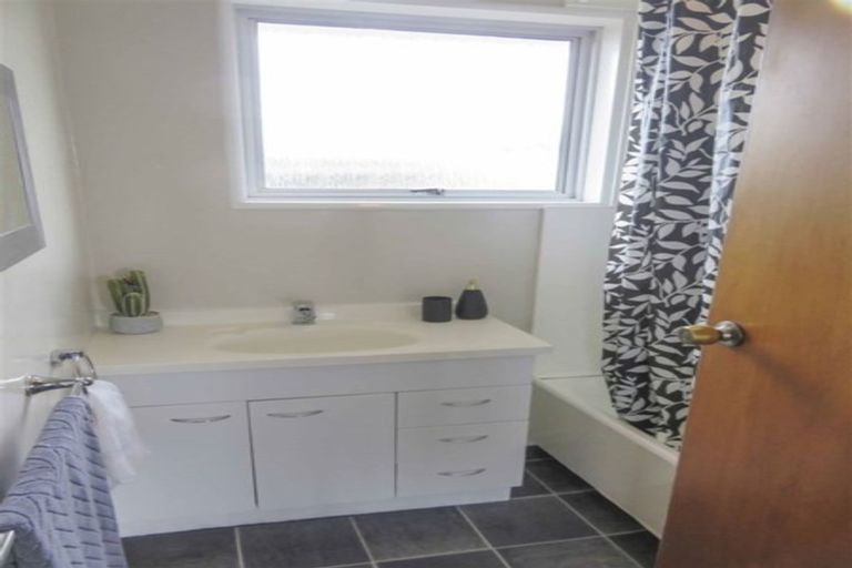 Photo of property in 30 Gimblett Street, Waikiwi, Invercargill, 9810