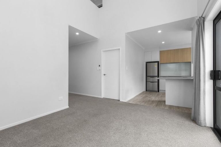 Photo of property in 27u2 Seddon Road, Frankton, Hamilton, 3204