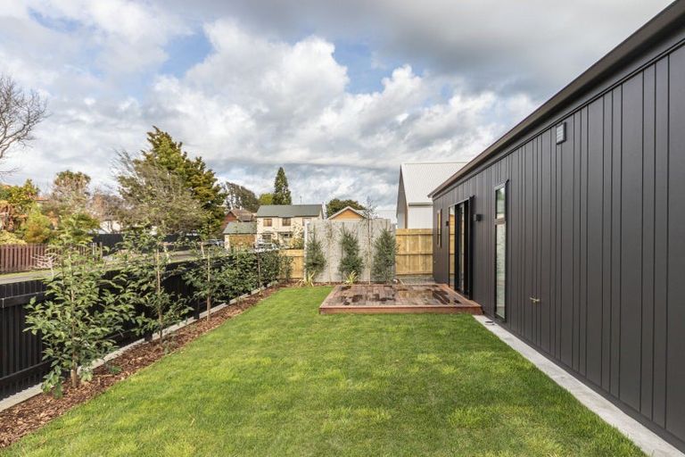 Photo of property in 42a Batt Street, West End, Palmerston North, 4410