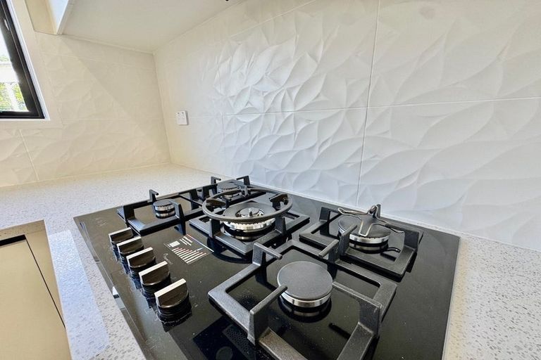 Photo of property in 1 Sandford Street, Campbells Bay, Auckland, 0630