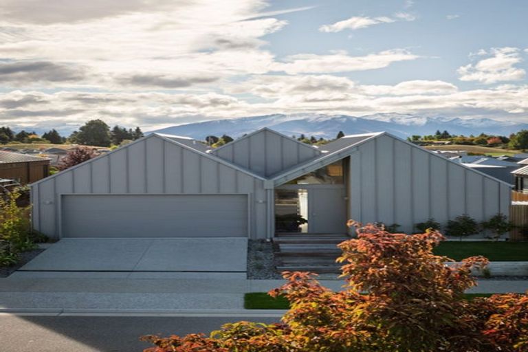 Photo of property in 7 Campbell Road, Wanaka, 9305