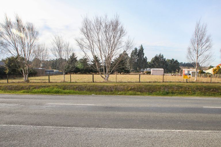 Photo of property in 69 Weston Road, Weston, Oamaru, 9401