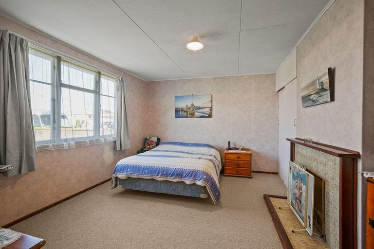 Photo of property in 6 Rata Street, Upper Vogeltown, New Plymouth, 4310