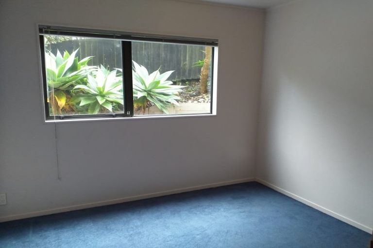 Photo of property in 11 Longview Rise, Massey, Auckland, 0614