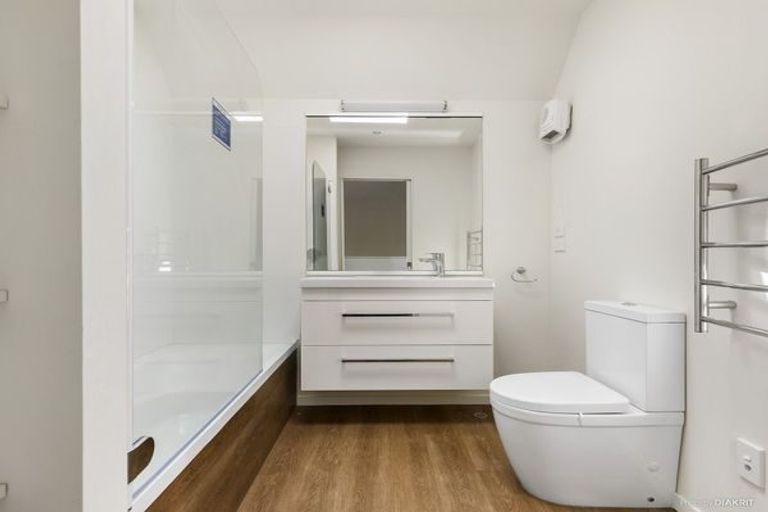 Photo of property in Pirie Street Townhouses, 31/35 Pirie Street, Mount Victoria, Wellington, 6011