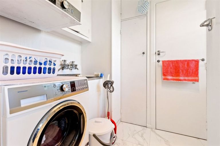 Photo of property in 4/114 Lynwood Road, New Lynn, Auckland, 0600