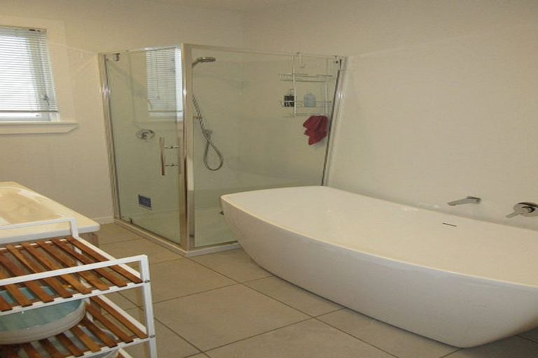 Photo of property in 10 Stanley Street, Berhampore, Wellington, 6023