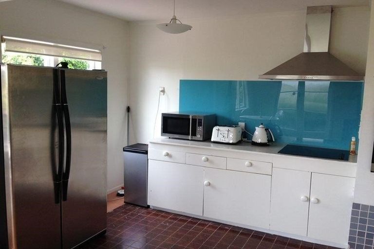 Photo of property in 31 Lanigan Street, Birkdale, Auckland, 0626