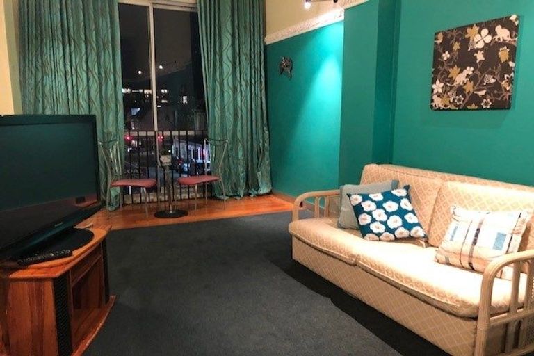 Photo of property in Qba Apartments, 1h/51 Webb Street, Mount Cook, Wellington, 6011