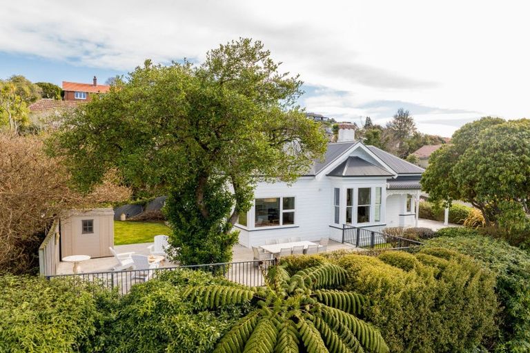 Photo of property in 2 Melrose Street, Roslyn, Dunedin, 9010