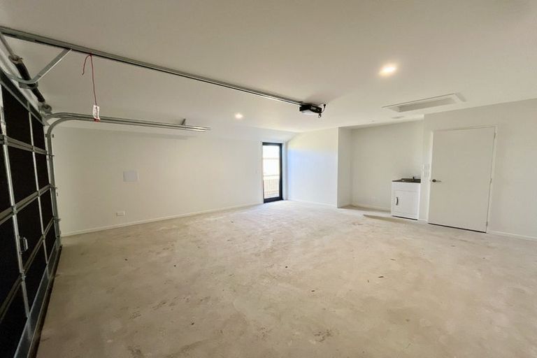 Photo of property in 11 Archibald Place, Halswell, 8025