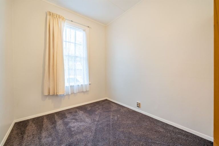 Photo of property in 2 Phar Lap Grove, Trentham, Upper Hutt, 5018